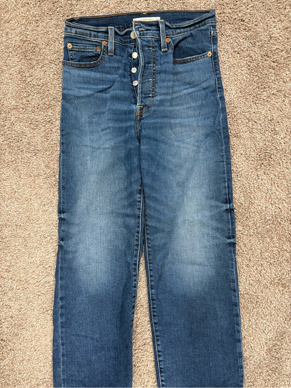Women’s Levi jeans